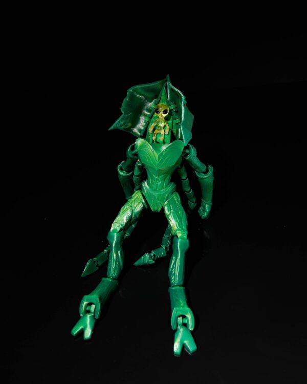 Arquillian Alien Articulated Figure - Unique Art Piece, Alien Invasion Decor, Sci-Fi Sculpture, Art Collectible, Handmade Gift