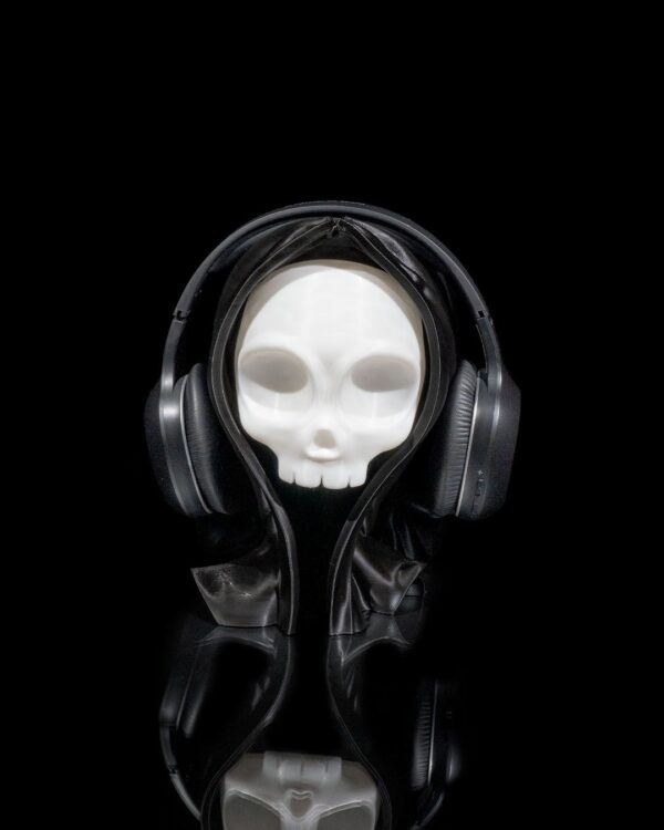 Grinning Reaper Headphone Holder | Cute Skull Gadget | Unique Desk Decor | Fun Gift | Halloween Decor | 3D Printed