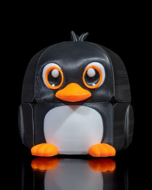 Penguin Ice Cube - Fun Tabletop Game Accessory | Unique Gift | Ice Cube Tray | Penguin Shaped Ice | Party Supplies | Cool Drinks
